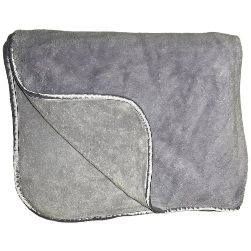 Brookstone NAP Light Purple Travel Blanket Thick 2Ply Throw Satin Trim 40x60 htf